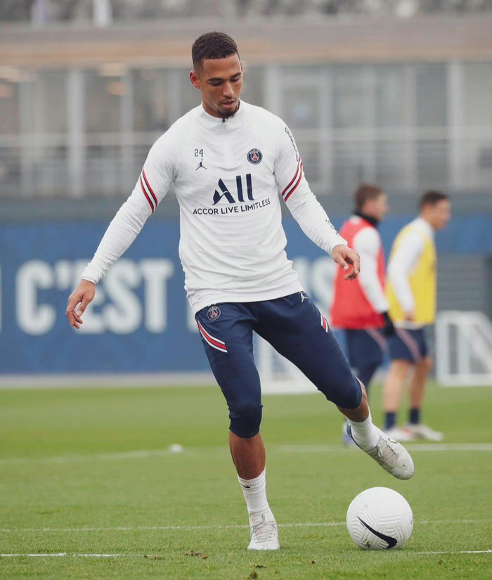 开云登录网址入口赛后皇家马德里备战法国杯，调整名单细节曝光，管理层满意，球探报告显示潜力的简单介绍