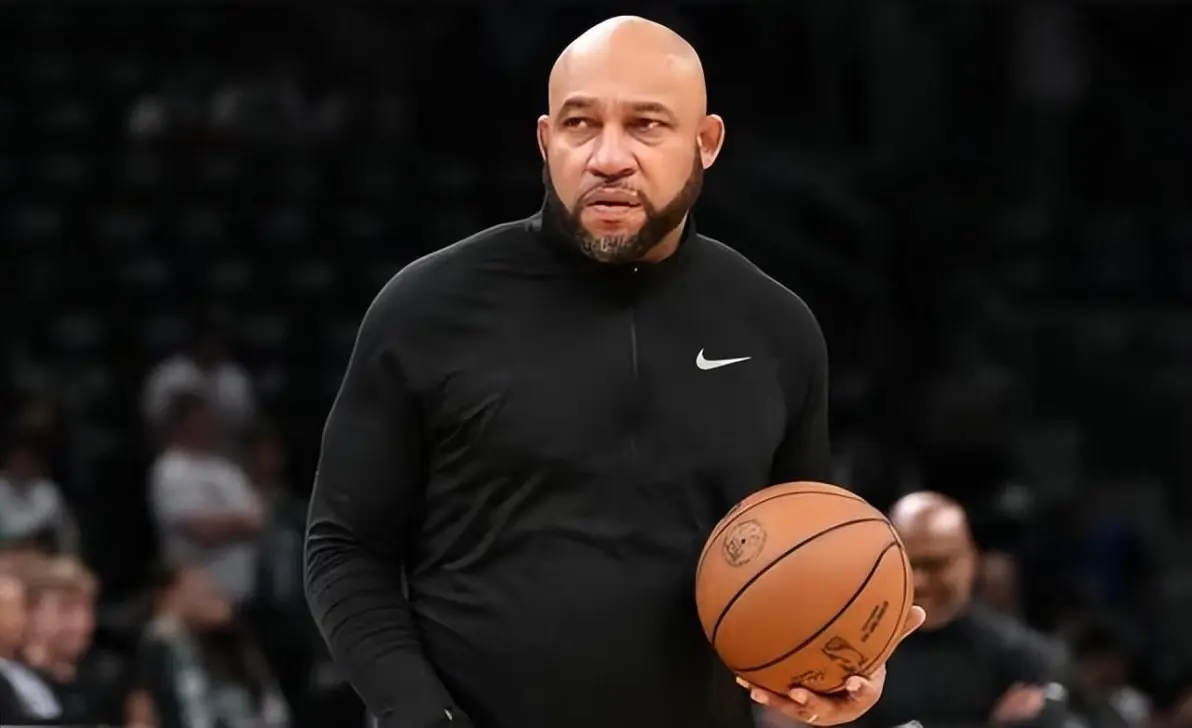 开云下载包含刚刚！转会期莱比锡调整名单以备CBA常规赛詹姆斯连续三场比赛得分超过势不可挡，托特纳姆临场应变备战欧超杯的词条